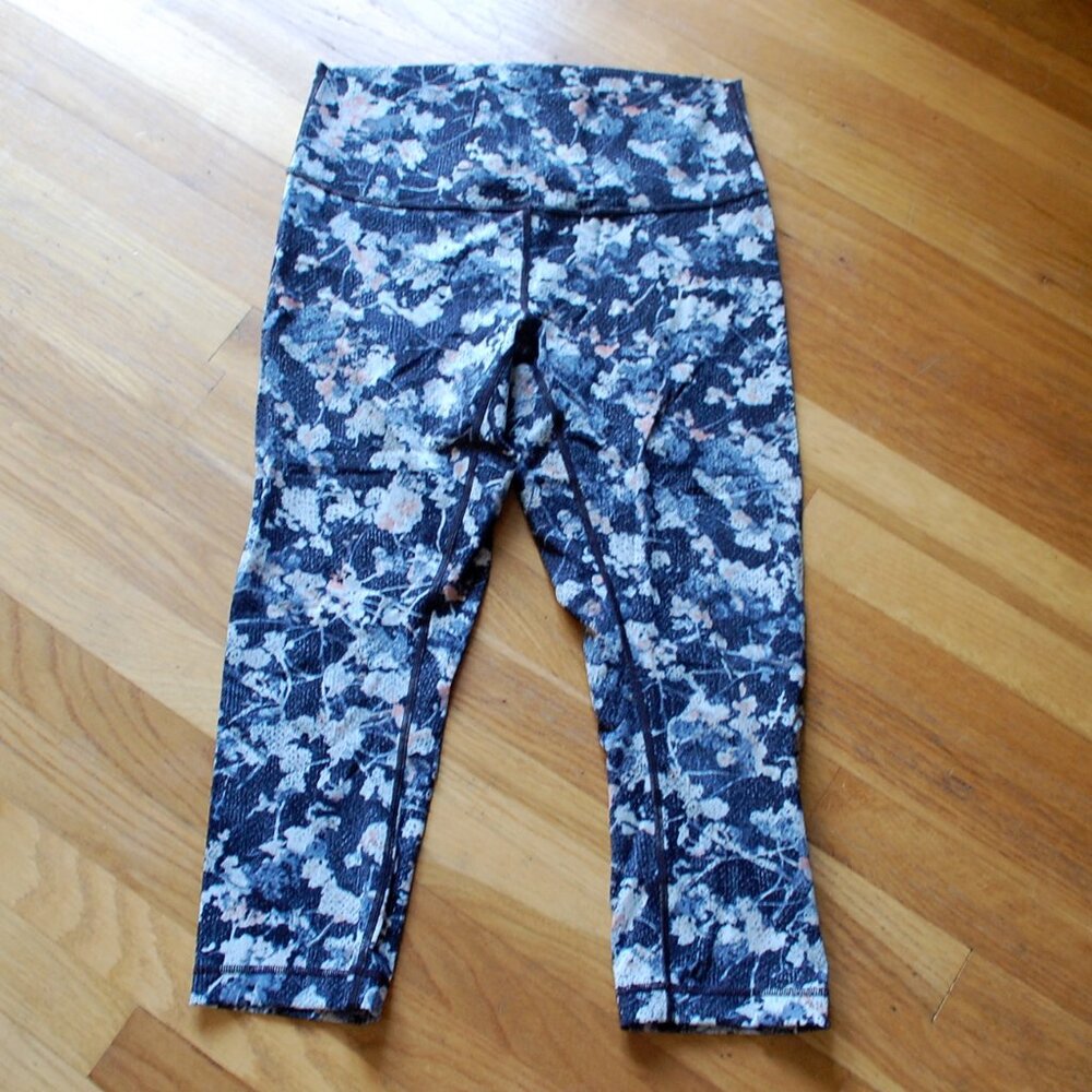 Lululemon Speed Up Crop 21" Spring Bloom Multi Leggings